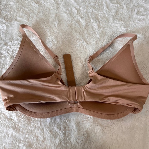 SKIMS Womens Super Push Up Bra Nude Seamless Underwire Adjustable Straps 34B NWT - Picture 7 of 8